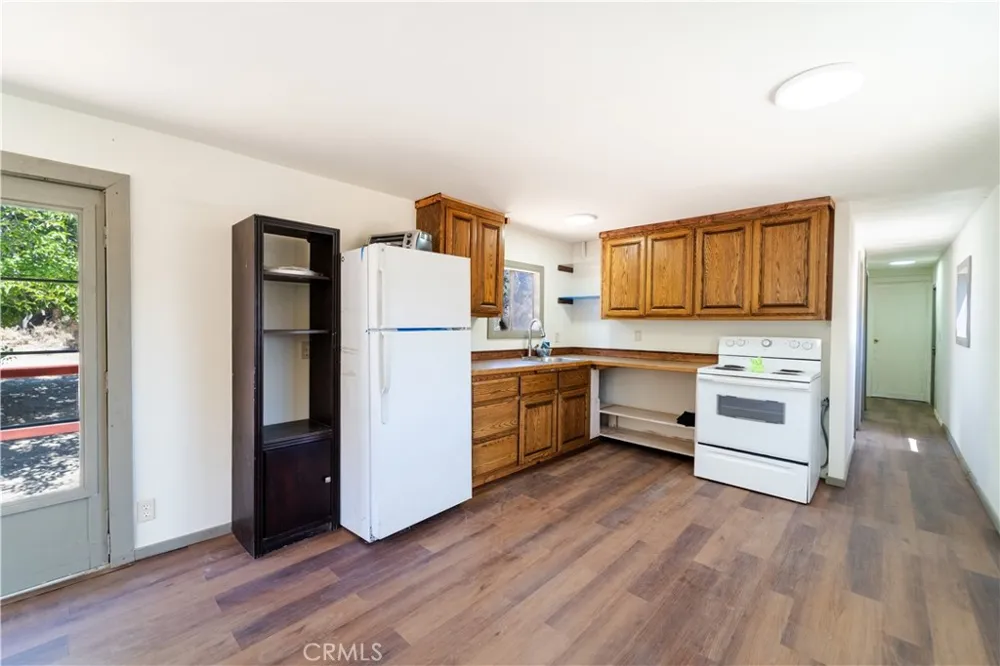 3576 Whispering Pines Phelan, CA 92371