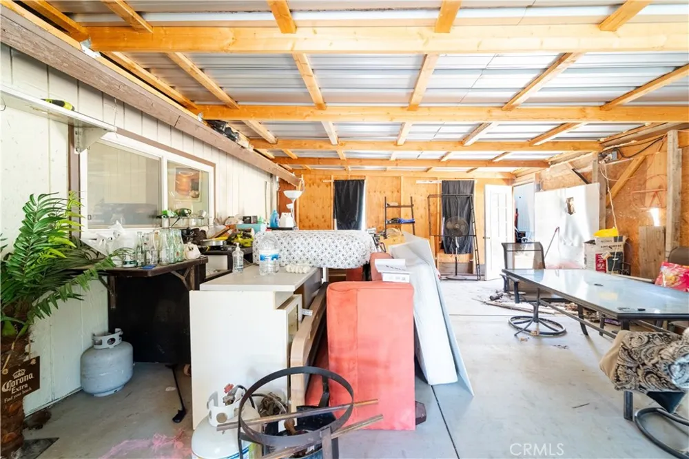 3576 Whispering Pines Phelan, CA 92371