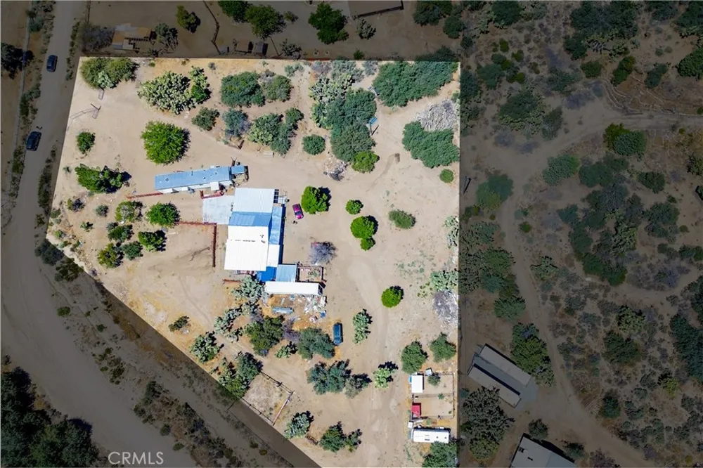 3576 Whispering Pines Phelan, CA 92371