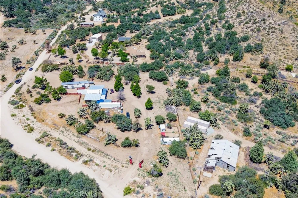3576 Whispering Pines Phelan, CA 92371