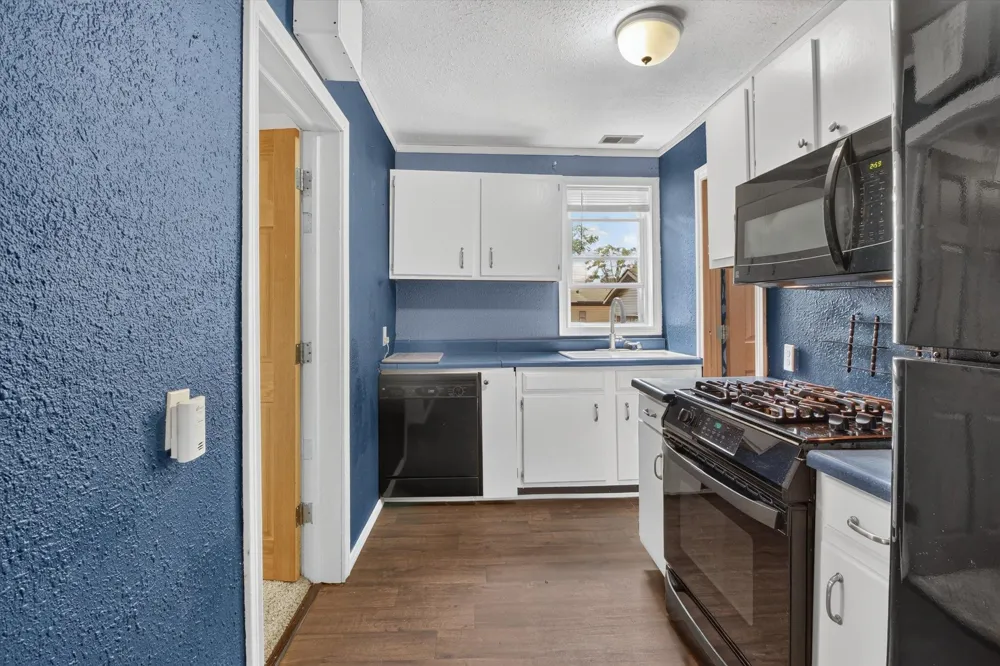 1035 Fairview Avenue Alma City, MI 48801