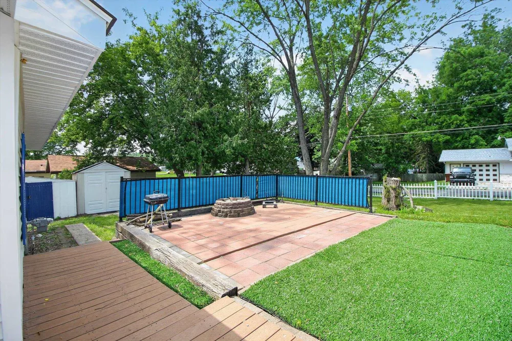 1035 Fairview Avenue Alma City, MI 48801
