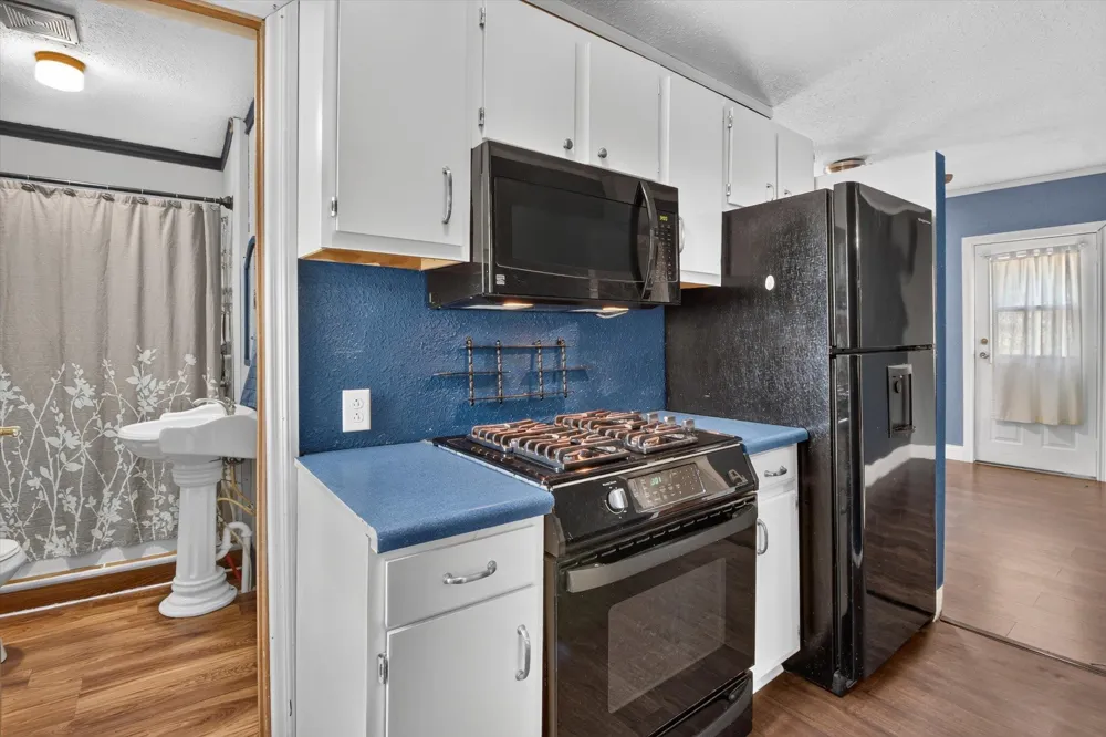 1035 Fairview Avenue Alma City, MI 48801