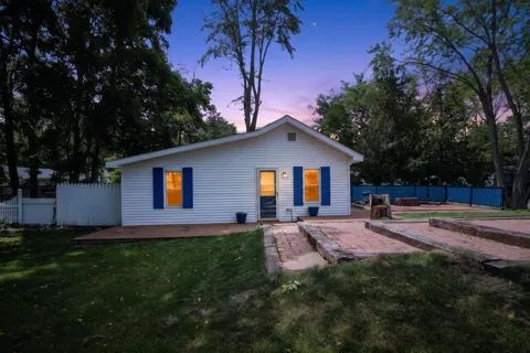1035 Fairview Avenue