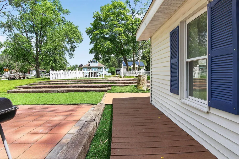 1035 Fairview Avenue Alma City, MI 48801