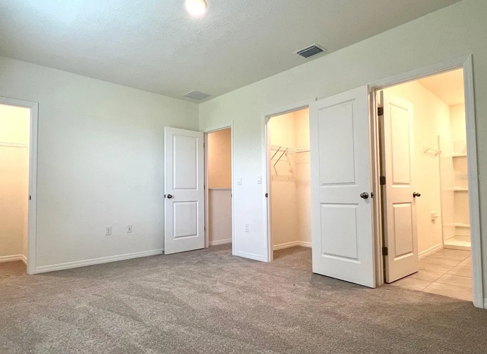 5330 DRAGONFLY DRIVE Wildwood, FL 34785