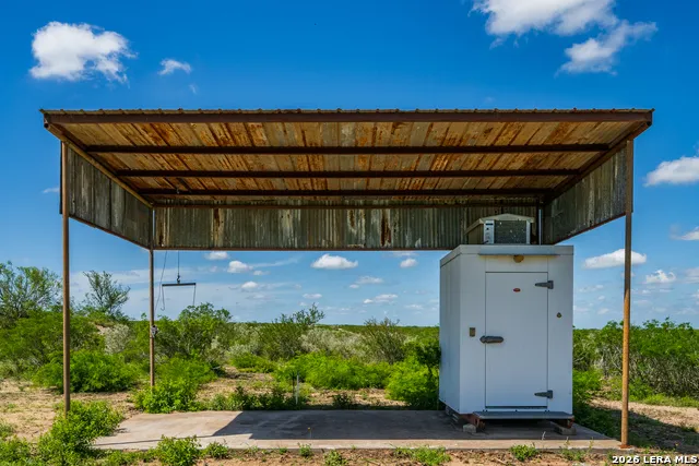 111 Los Lomas Ranch Road Freer, TX 78357