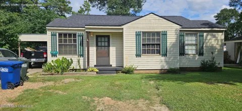 903 Kenwood Lane