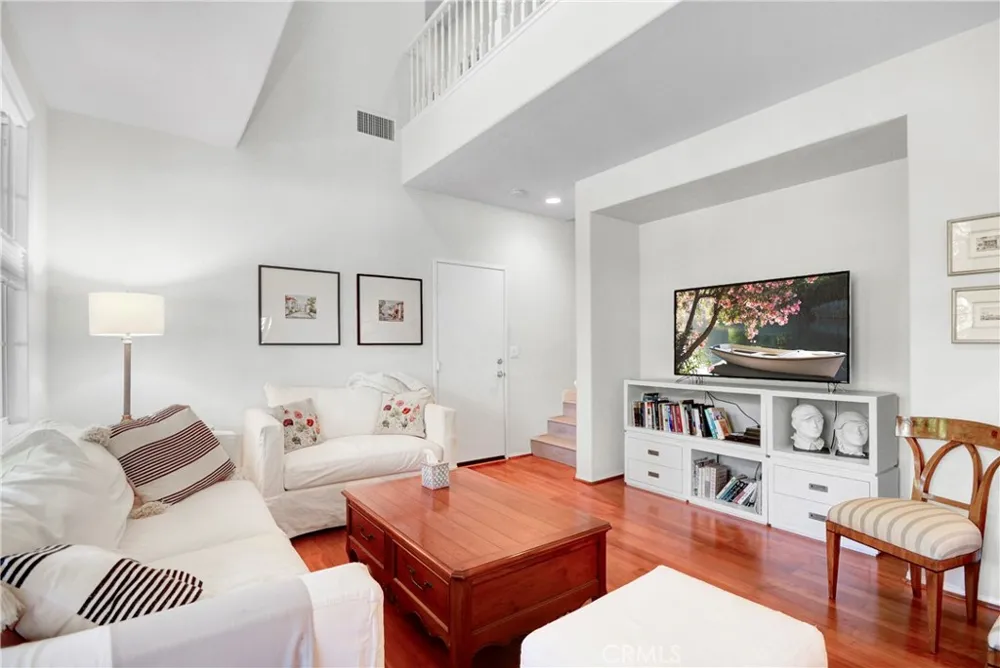 183 Sklar Ladera Ranch, CA 92694