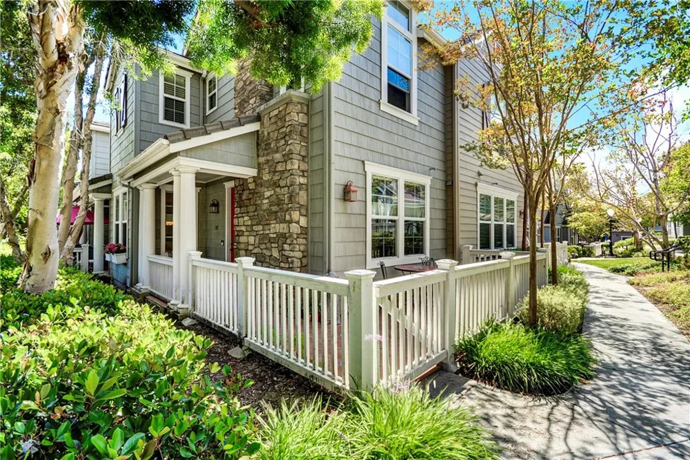 183 Sklar Ladera Ranch, CA 92694