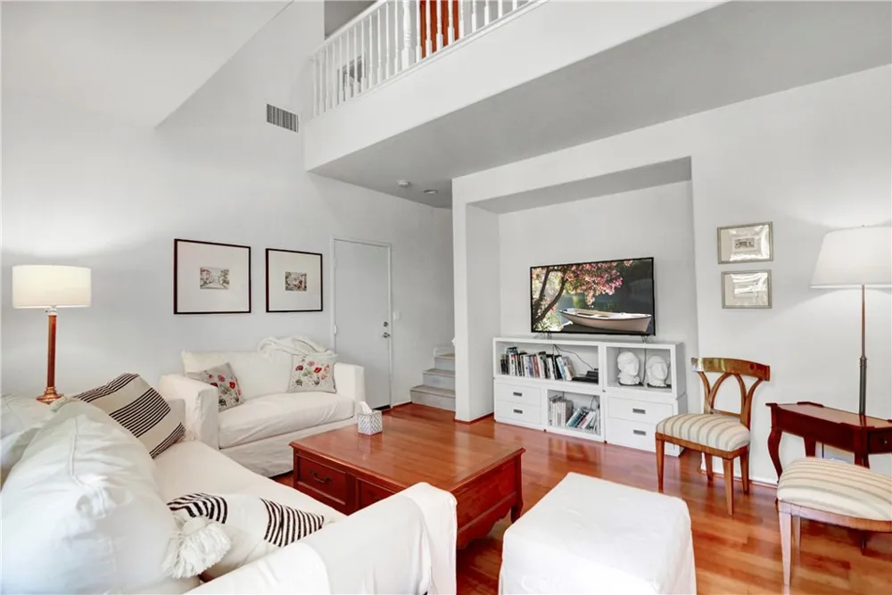 183 Sklar Ladera Ranch, CA 92694