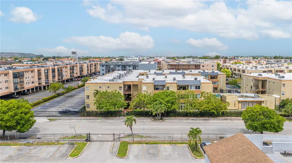 6070 W 18th Ave #209 Hialeah, FL 33012