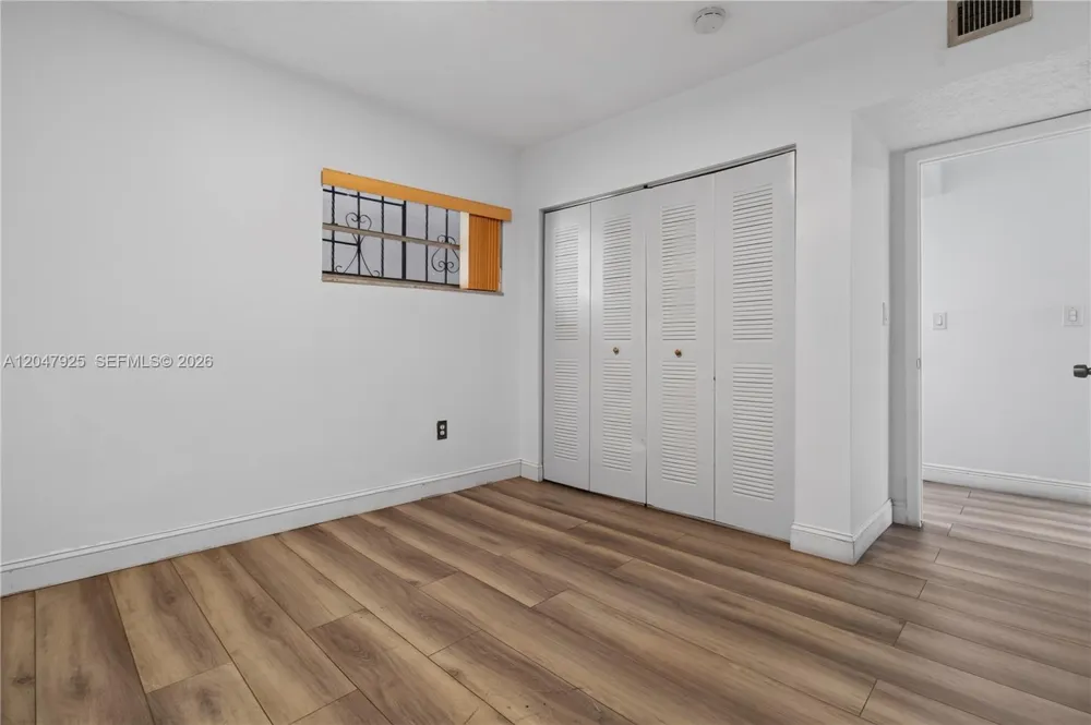 6070 W 18th Ave #209 Hialeah, FL 33012