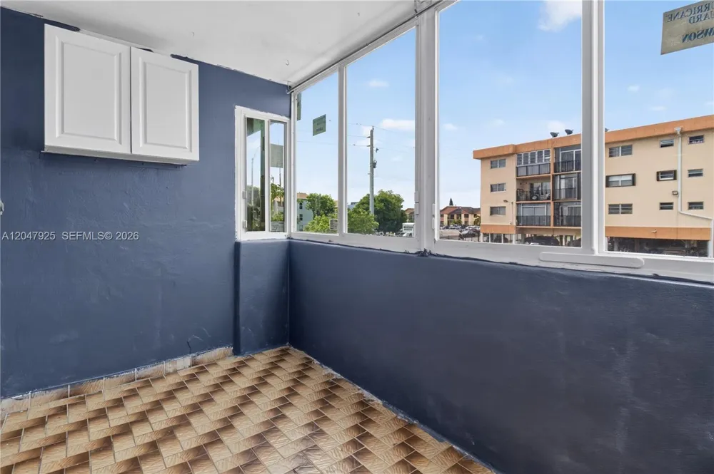 6070 W 18th Ave #209 Hialeah, FL 33012