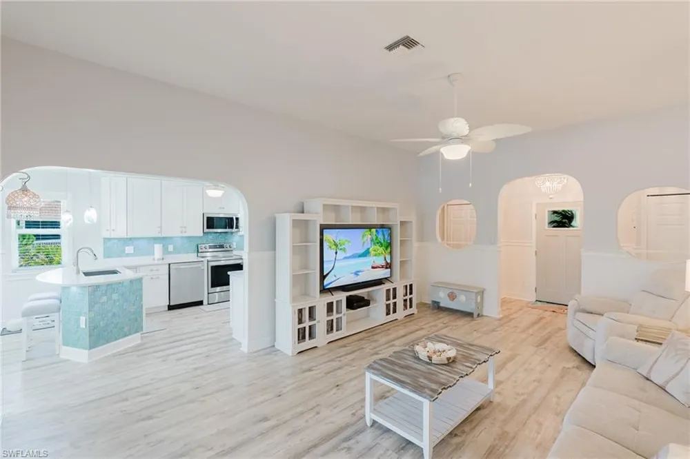10810 Habitat Circle Bokeelia, FL 33922