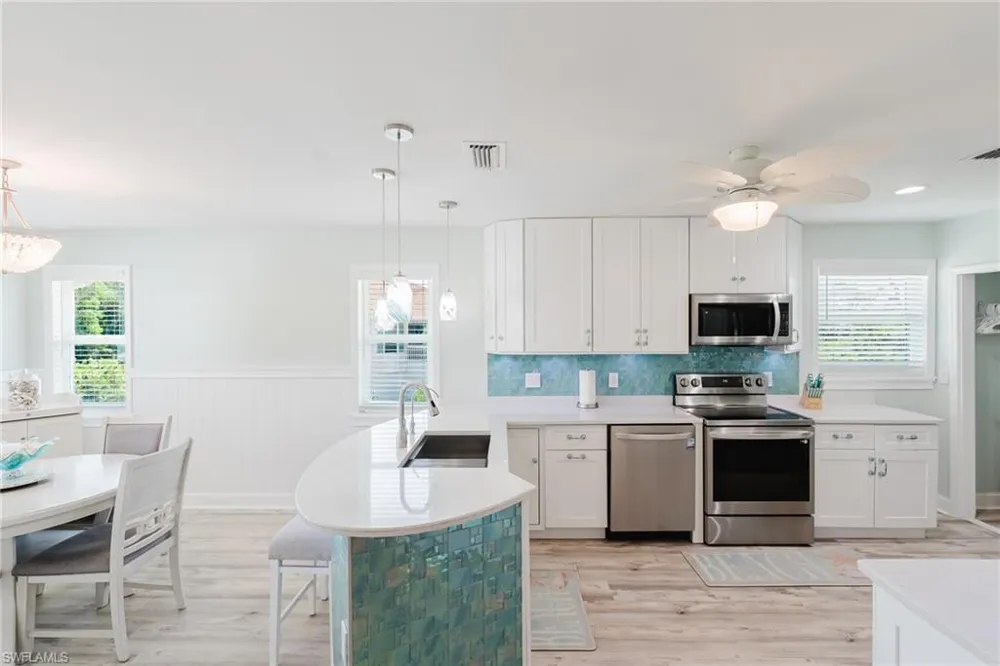 10810 Habitat Circle Bokeelia, FL 33922