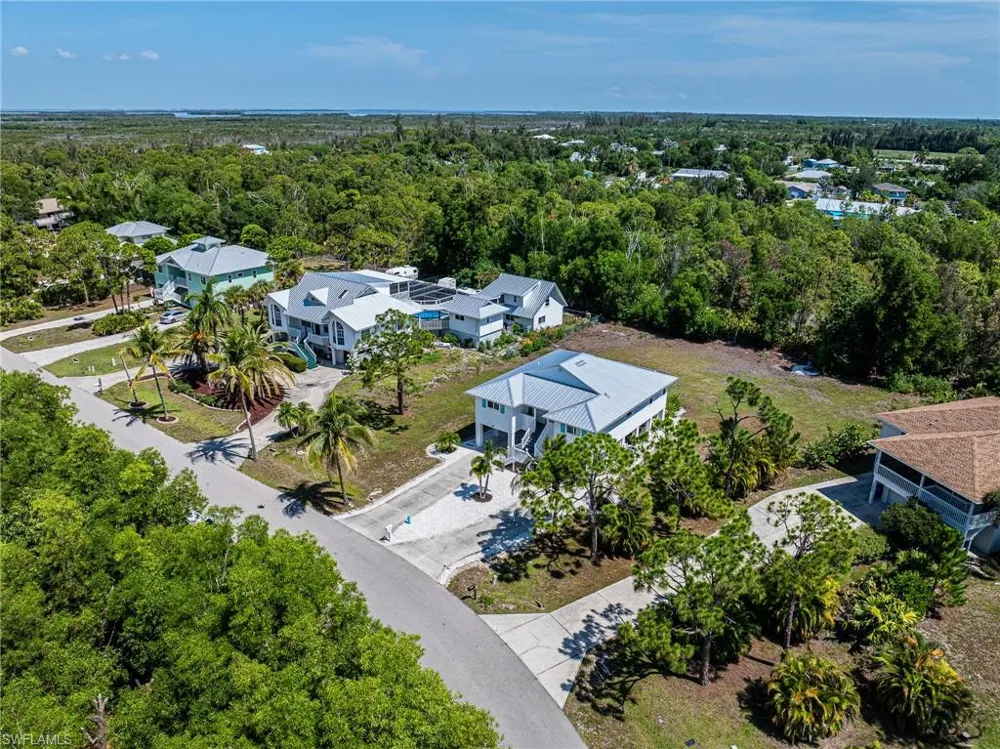 10810 Habitat Circle Bokeelia, FL 33922