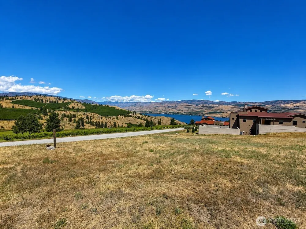 202 Bandera Way Chelan, WA 98816