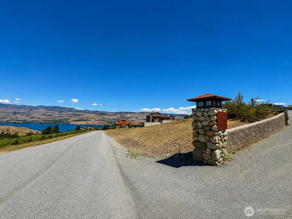 202 Bandera Way Chelan, WA 98816