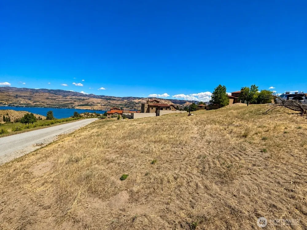 202 Bandera Way Chelan, WA 98816