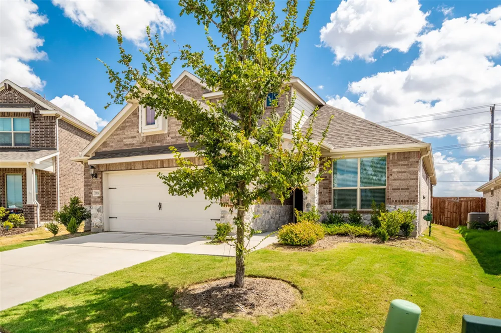 3016 Prairie Trail Avenue Aubrey, TX 76227