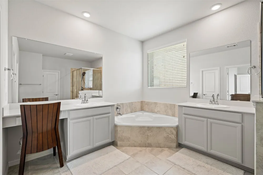 3016 Prairie Trail Avenue Aubrey, TX 76227