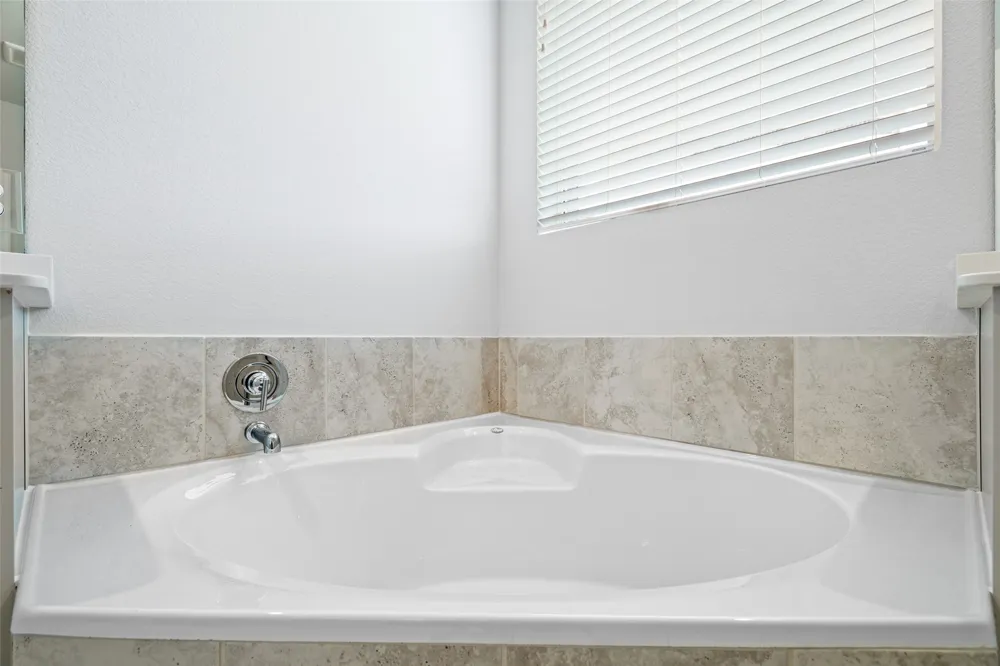 3016 Prairie Trail Avenue Aubrey, TX 76227
