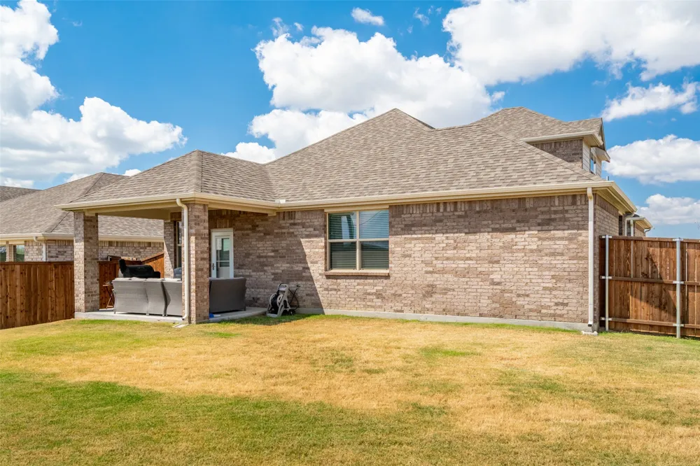 3016 Prairie Trail Avenue Aubrey, TX 76227