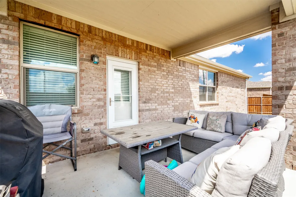 3016 Prairie Trail Avenue Aubrey, TX 76227
