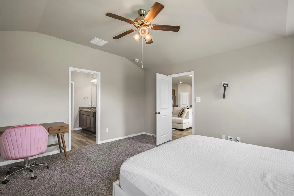 5333 Samuel Run Bryan, TX 77807