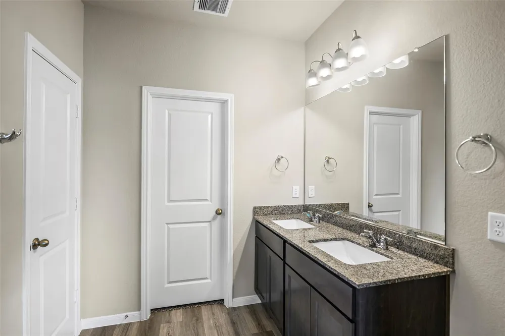5333 Samuel Run Bryan, TX 77807
