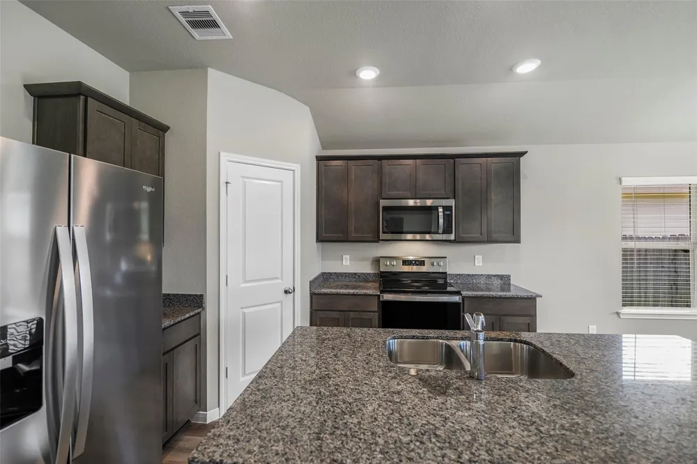 5333 Samuel Run Bryan, TX 77807