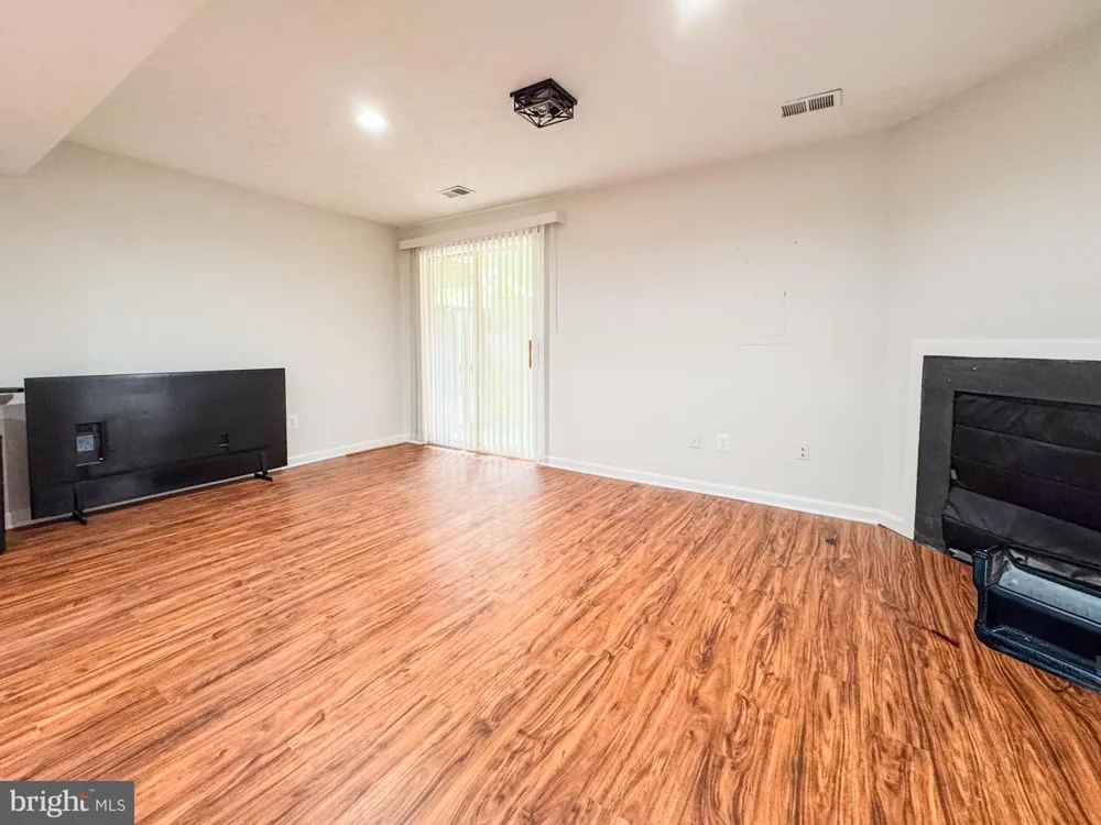 5938 WILD BROOK COURT Centreville, VA 20121