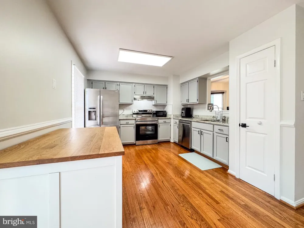 5938 WILD BROOK COURT Centreville, VA 20121