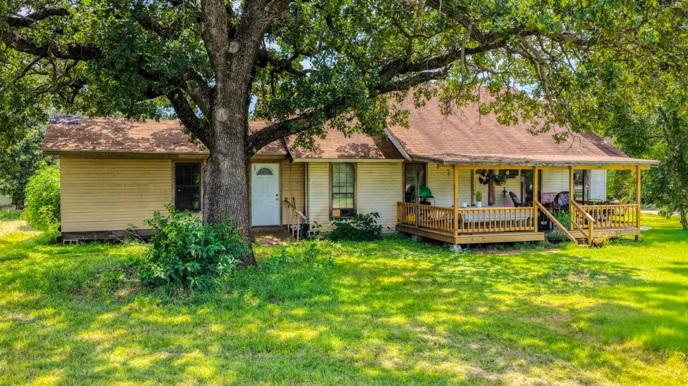 2334 Bosley Road Santo, TX 76472