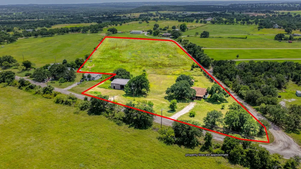 2334 Bosley Road Santo, TX 76472