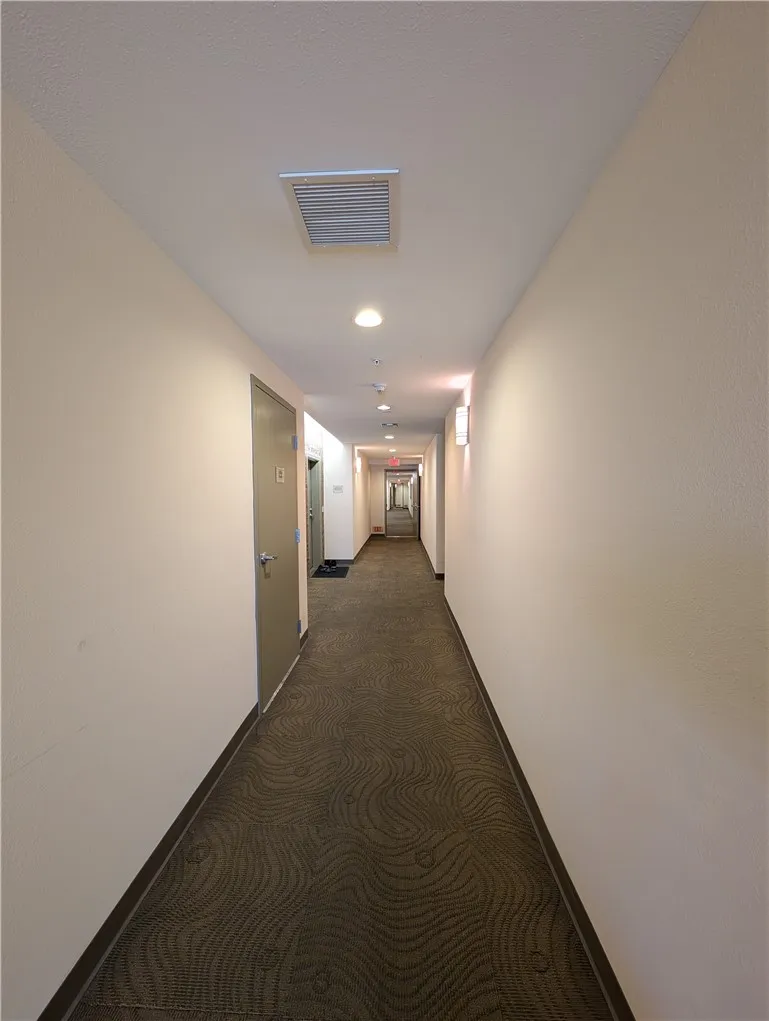 3740 Santa Rosalia #402 Los Angeles, CA 90008