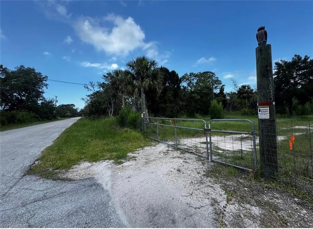 7675 Avenue Hudson, FL 34667