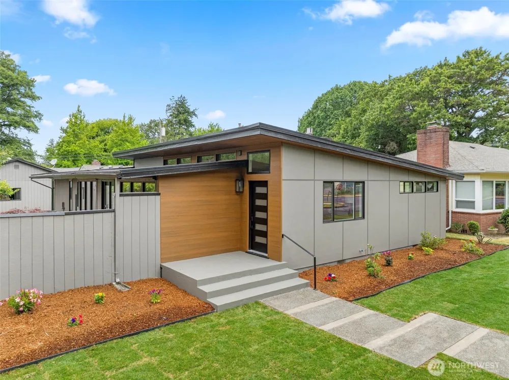 1745 23rd Avenue Longview, WA 98632