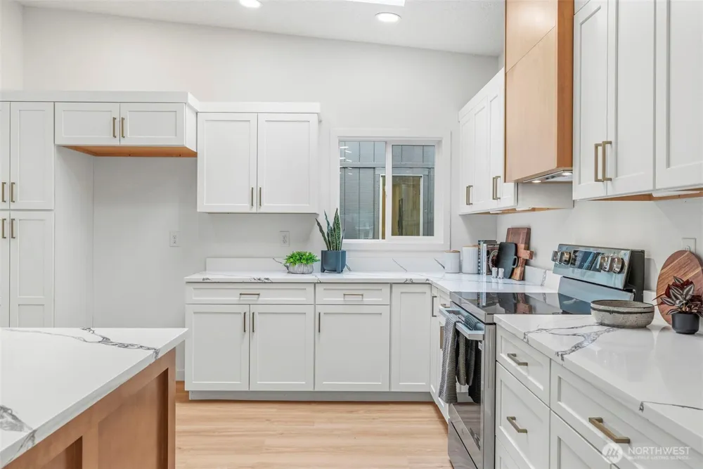 1745 23rd Avenue Longview, WA 98632