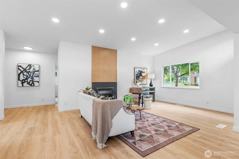 1745 23rd Avenue Longview, WA 98632