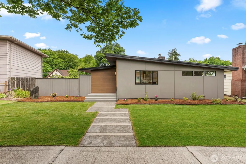 1745 23rd Avenue Longview, WA 98632