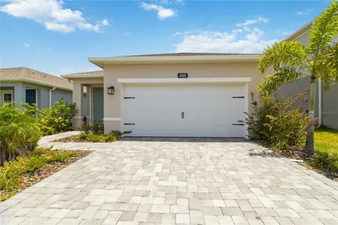 4525 PIPPIN LANE