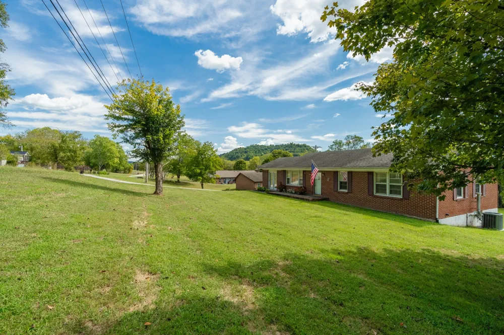 455 Jennings Creek Hwy Gainesboro, TN 38562