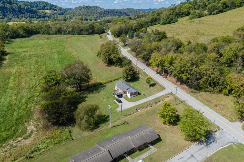 455 Jennings Creek Hwy Gainesboro, TN 38562