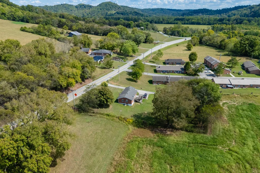 455 Jennings Creek Hwy Gainesboro, TN 38562