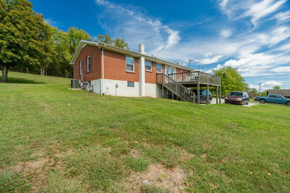 455 Jennings Creek Hwy Gainesboro, TN 38562