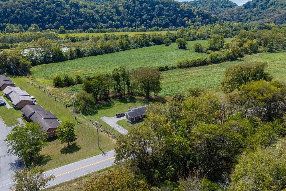 455 Jennings Creek Hwy Gainesboro, TN 38562