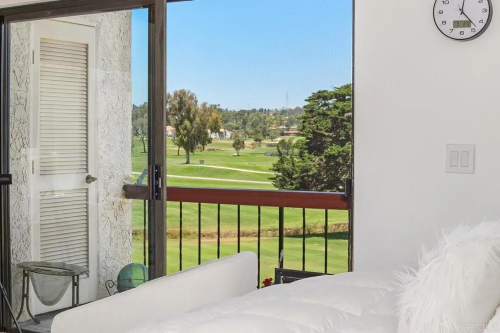 2326 La Costa Avenue #A Carlsbad, CA 92009