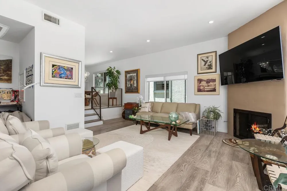 2326 La Costa Avenue #A Carlsbad, CA 92009